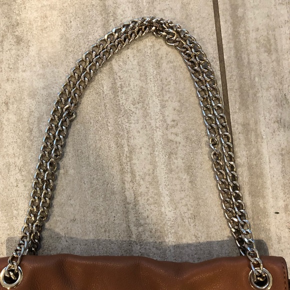 Micheal Kors Purse - Picture 3 of 8